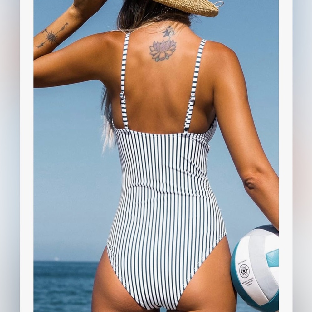 CUPSHE Women's One Piece Swimsuit Tummy Control V Neck Bathing Suit F24 - Picture 2 of 10